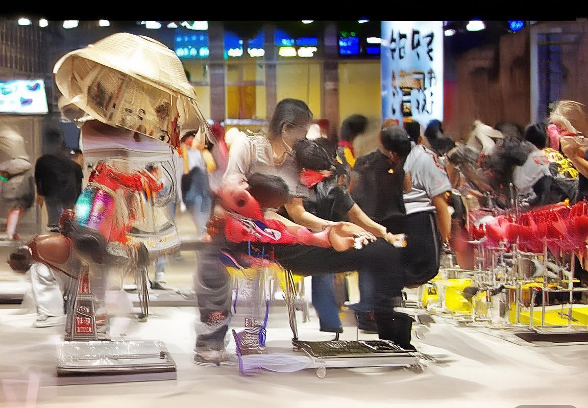 2016年CBA上海队战术智慧与拼搏精神解析：辉煌赛季背后的关键战役与教练智慧(图2)